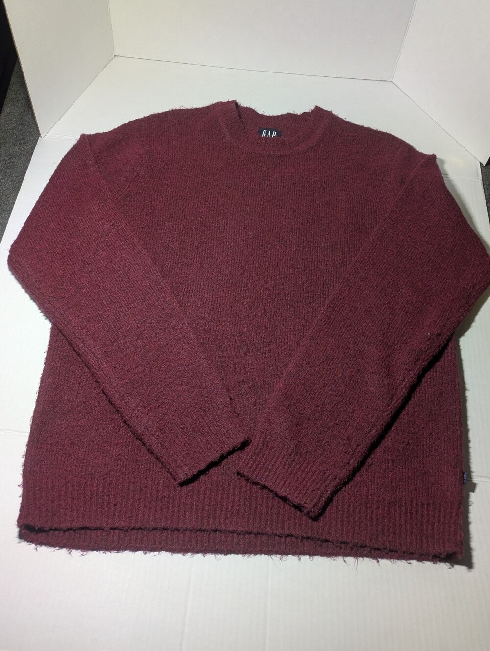 GAP Men's Maroon Crewneck Sweater Size Small